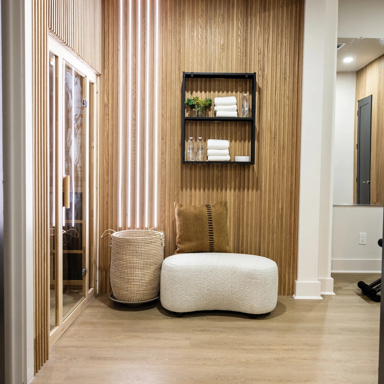 Shorewood Oak 9X60 Luxury Vinyl Plank