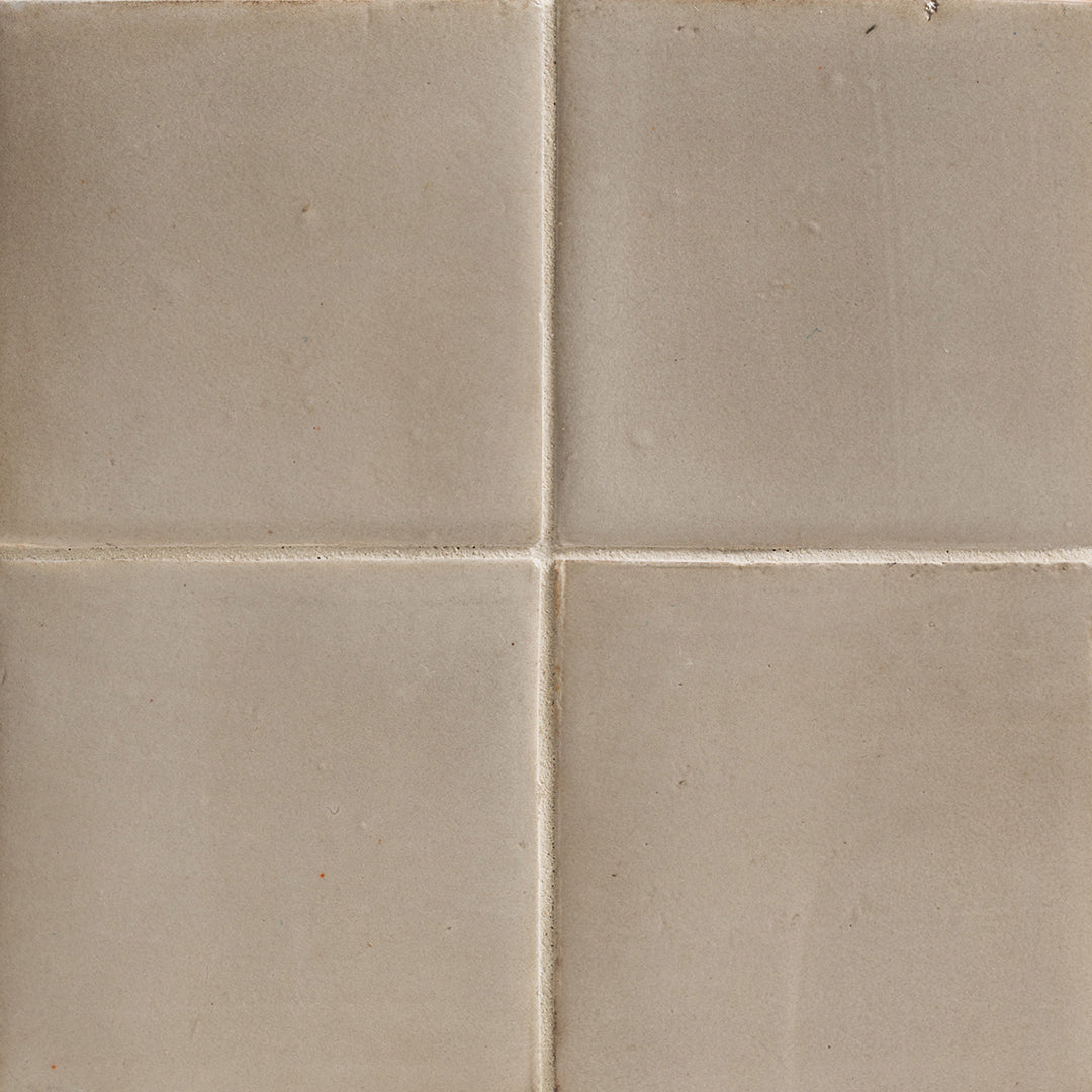 Duquesa Square 4-5/8X4-5/8 Argento Matte