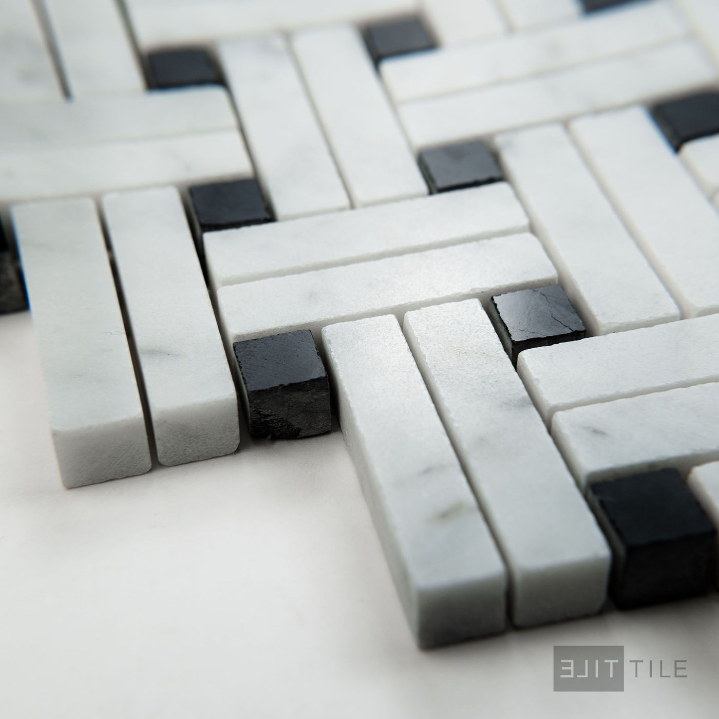 White Carrara Marble Stanza W/ Negro Marquina Polished Mosaic